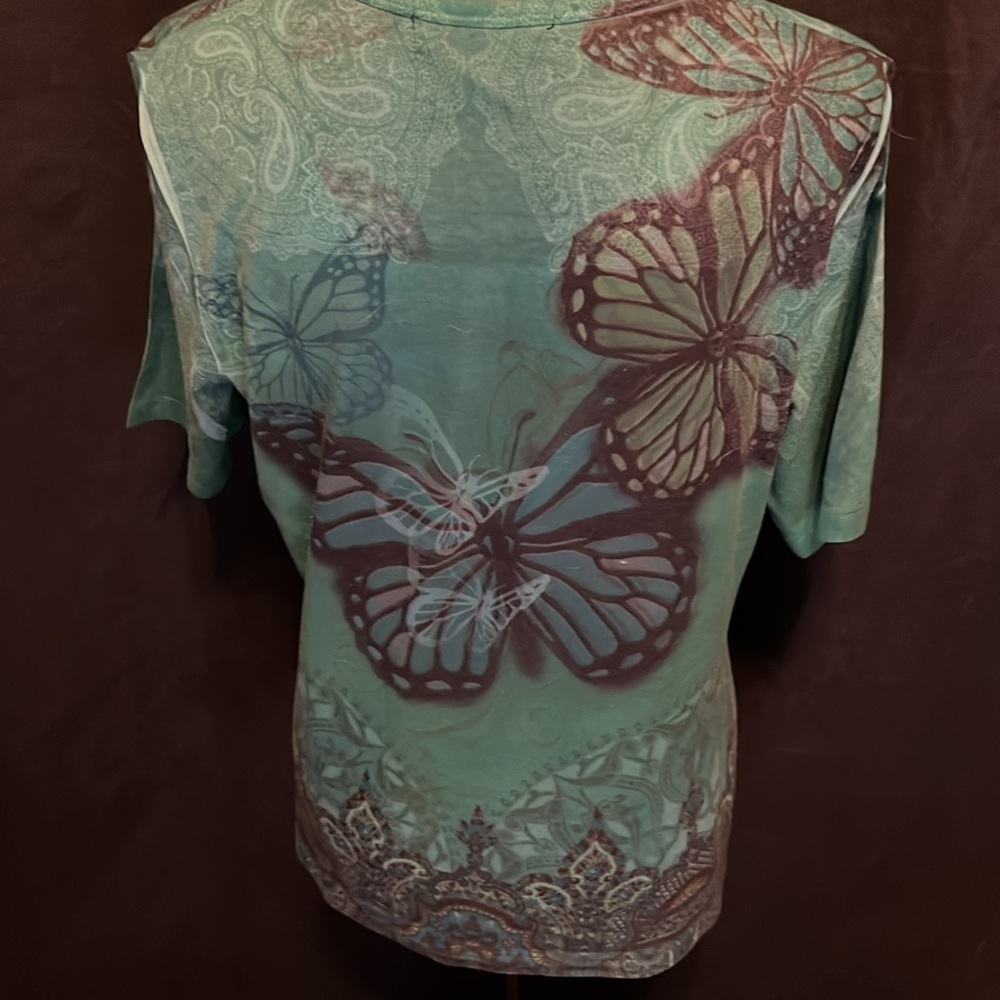 Appropriate Behavior Butterfly Top - Picture 7 of 16